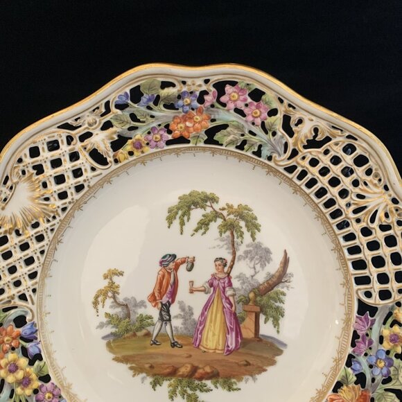 Helena Wolfsohn Reticulated Plate 8.5" Watteau Couple Scene Dresden Germany 4 - Picture 3 of 7
